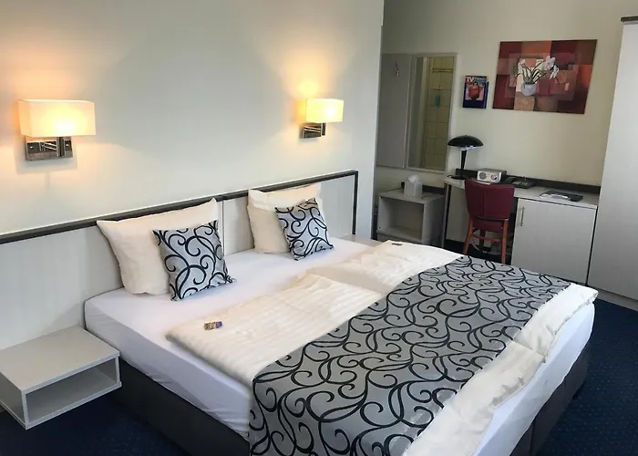 Parkhotel Hotel Neubrandenburg